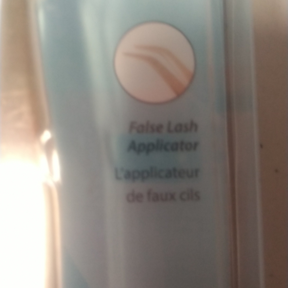 Tweezerman False lash applicator - Picture 2 of 3